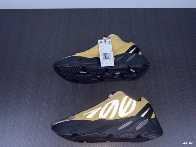 Boost Flux' MNVN GZ0717 'Honey 700 Yeezy 0917